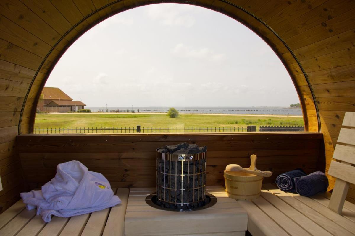 Burgtiefe auf Fehmarn Inselblume 82 - Bungalow Am Suedstrand Mit Meerblick מראה חיצוני תמונה